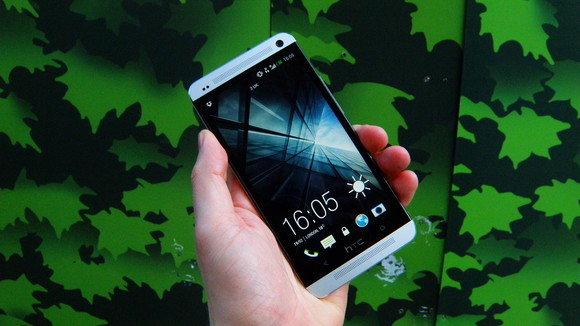 HTC One de Claro recibe Android 4.4.2