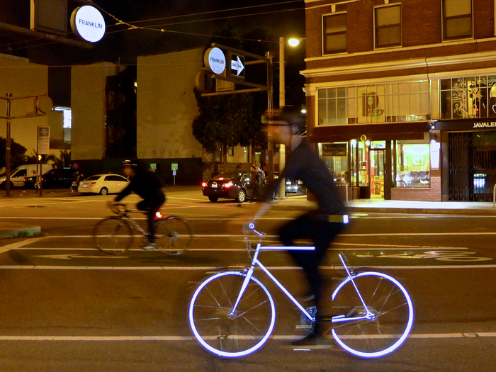 Lumen, proyecto de Kickstarter para una bicicleta que iluminará la noche