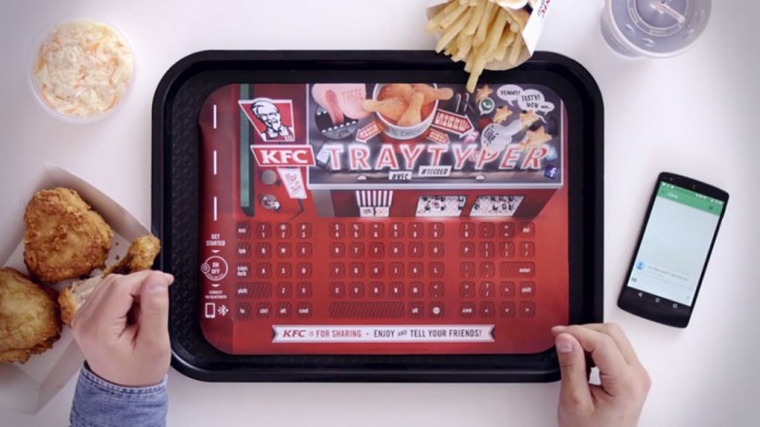 KFC presenta bandejas de comida con teclado y bluetooth en locales de Alemania