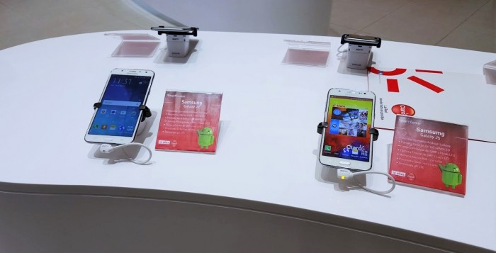Samsung trae al Perú sus primeros móviles con flash delantero