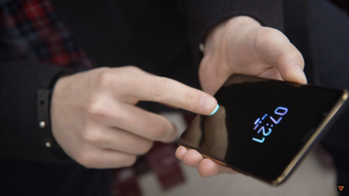 (Video) Así funciona el primer smartphone con sensor de huellas bajo la pantalla