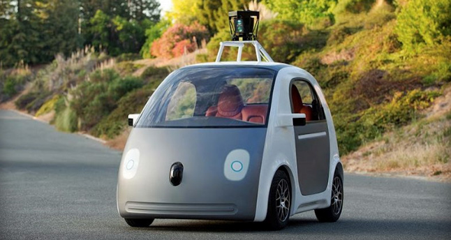 Google empezaría a comercializar sus vehículos autoconducidos con «Google Auto»