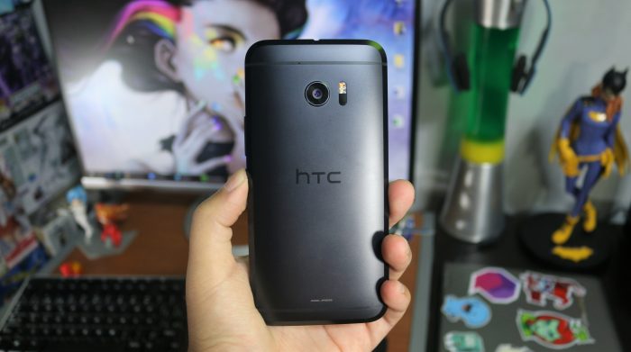 HTC 10 ya estaría recibiendo Android Oreo