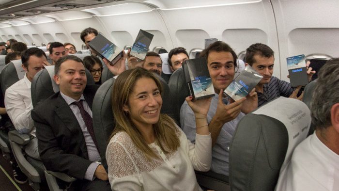 Samsung ha regalado más de 200 Galaxy Note 8 en un vuelo de España