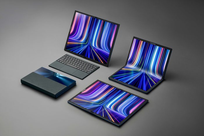 ASUS presenta la primera laptop OLED plegable de 17” del mundo