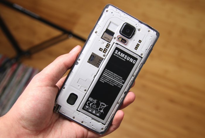 Samsung volvería a usar microSD en el Galaxy S7