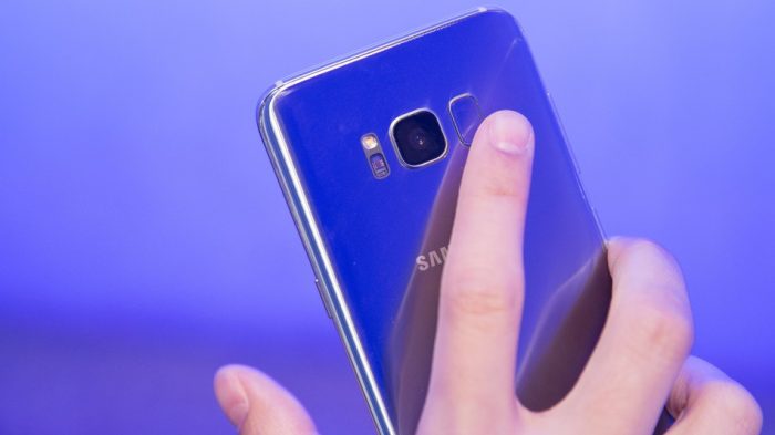 Nueva patente de Samsung logra colocar un lector de huellas debajo de la pantalla de un smartphone