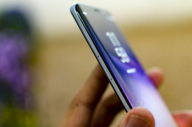 Esta app te permite reemplazar el botón de Bixby por Assistant en el Galaxy S8