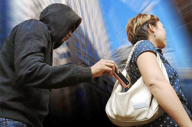 Mininter aprueba reglamento para combatir el mercado negro de celulares robados