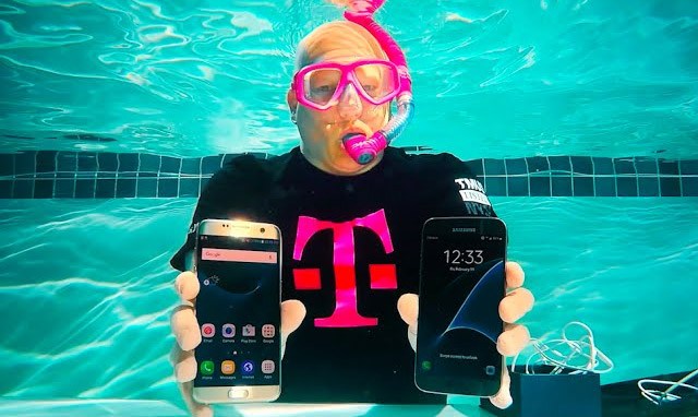 La resistencia al agua del Samsung Galaxy S7 se deja ver en unboxing