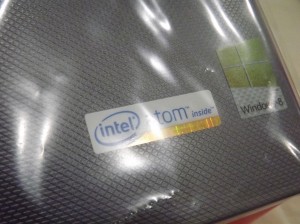 Atom W8