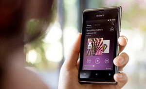 sony-xperia-e-uso-vertical