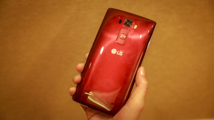 Movistar ahora ofrece el LG G Flex 2 a S/. 9 en portabilidad