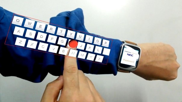 Compañía de Japón elabora teclado virtual con proyección sobre el brazo