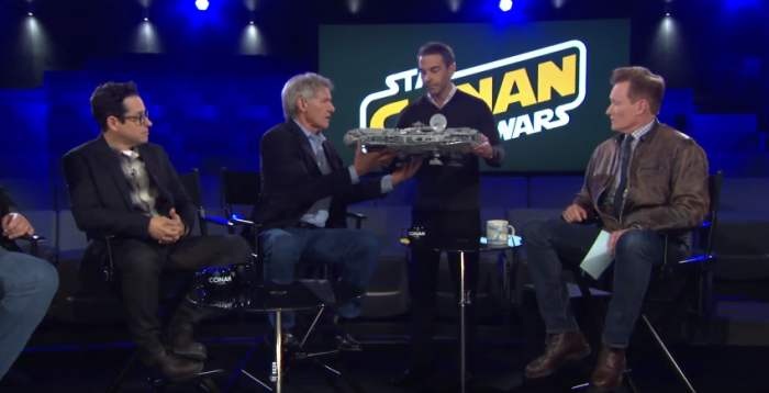 [Video] Harrison Ford destruyó un «Halcón Milenario»