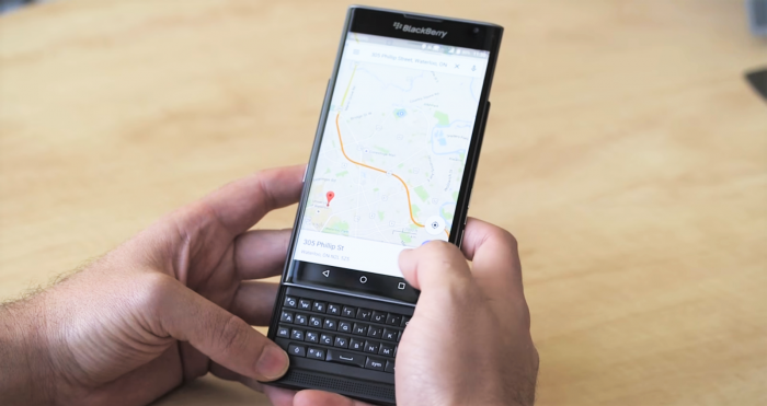 Mira el teclado deslizable del BlackBerry Priv en acción