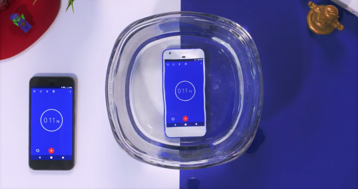 (Video) ¿Qué tanto aguanta el Pixel de Google bajo el agua? Pixel
