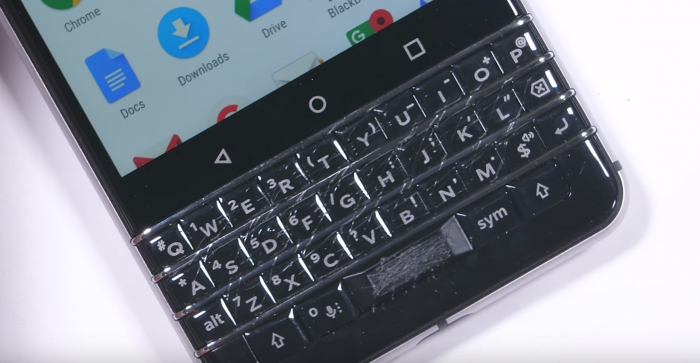 El KEYone de BlackBerry es más frágil de lo que pensamos