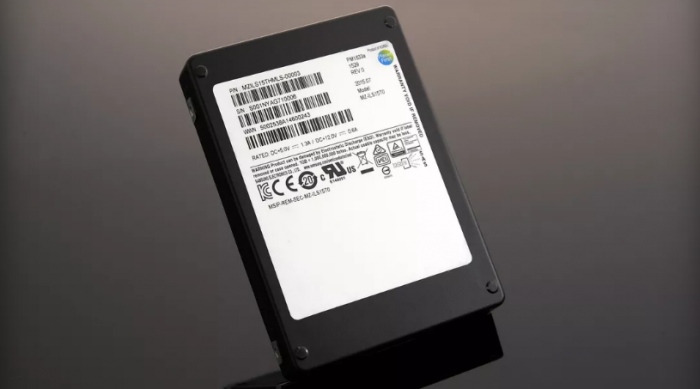 SSD 15 TB