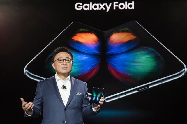 Samsung confirma el lanzamiento del Galaxy Fold luego de corregir sus fallas