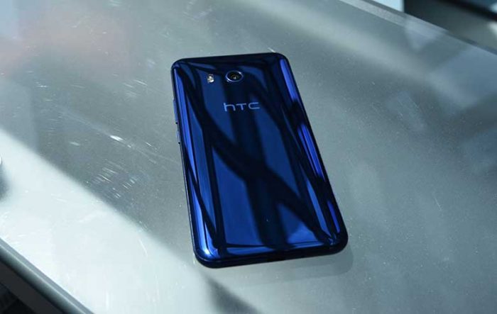 El HTC U12+ llegará sin marcos y con doble cámara trasera