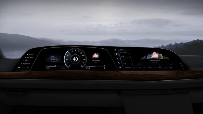 LG PRESENTA LA PRIMERA CABINA P-OLED EN LA NUEVA CADILLAC ESCALADE 2021