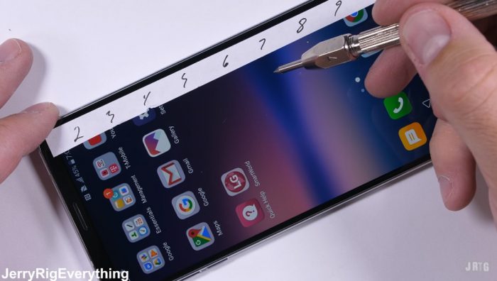 El LG V30 se somete a pruebas de resistencia y las aprueba