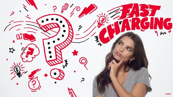 Emily Ratajkowski nos explica porque la carga rápida de OnePlus es tan buena