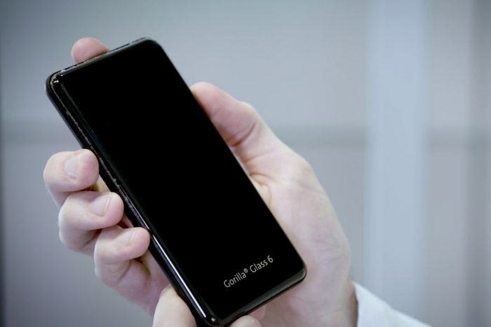 Gorilla Glass 6 asegura proteger a tu smartphone de hasta 15 caídas