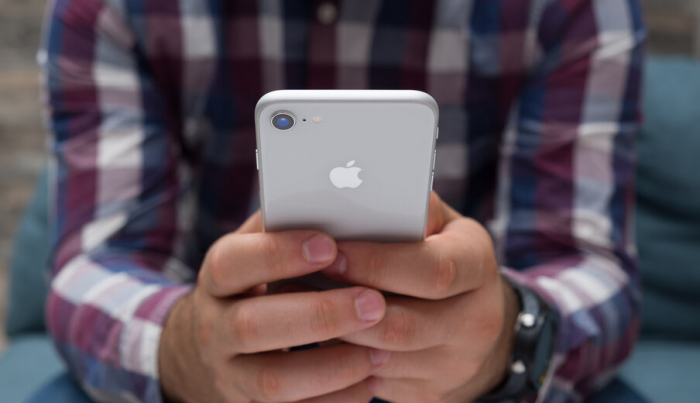 iPhone 8