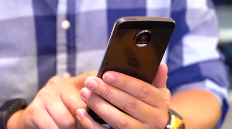 moto z3 play
