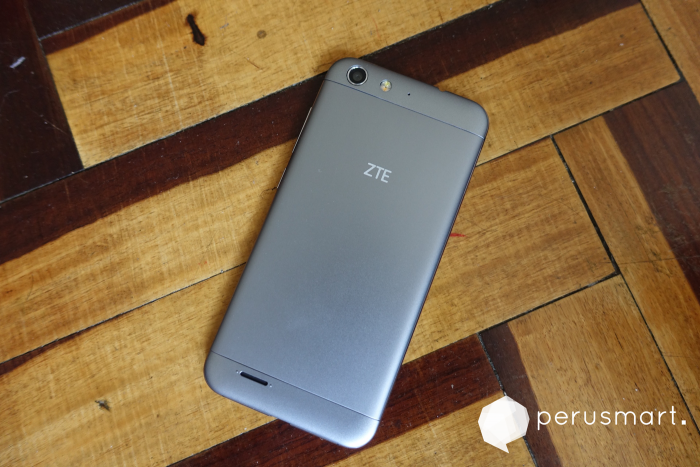ZTE-Blade-V6-1