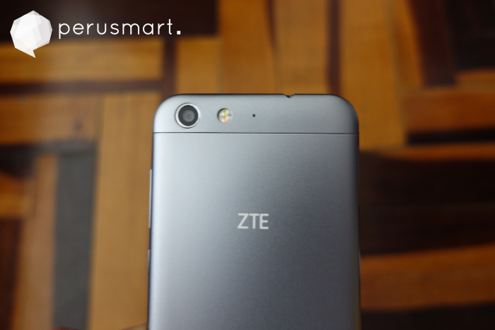 ZTE-Blade-V6-2