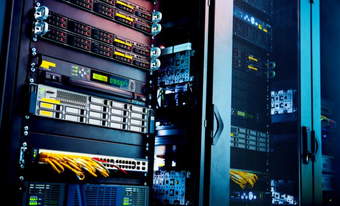 ¿Cómo comprar un hosting barato?