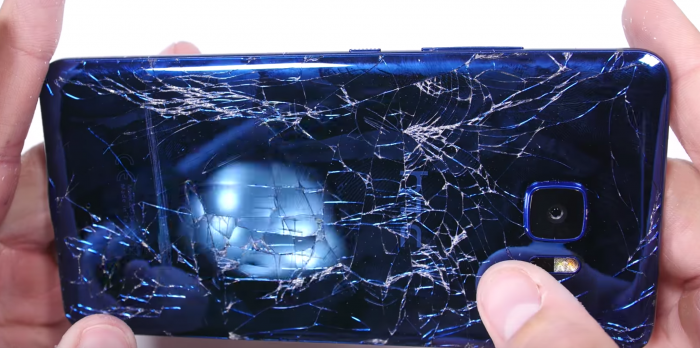 El HTC U Ultra ha resultado ser una decepción en cuanto a resistencia