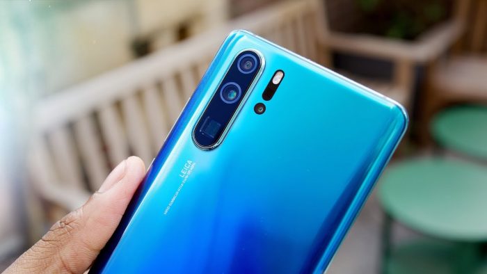 Huawei compró un año de componentes antes de ser baneado por EEUU