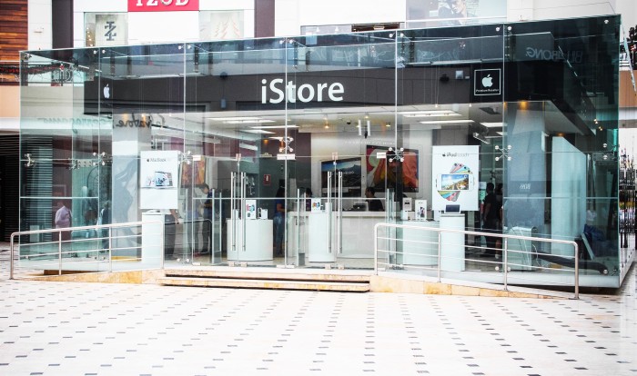 ¿Qué pasó con iPlace y iStore?