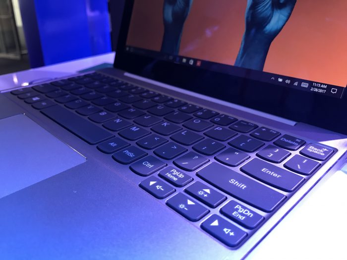 (Vídeo) Primeras impresiones del Lenovo Mixx 320, la portátil con W10 de 220 dólares