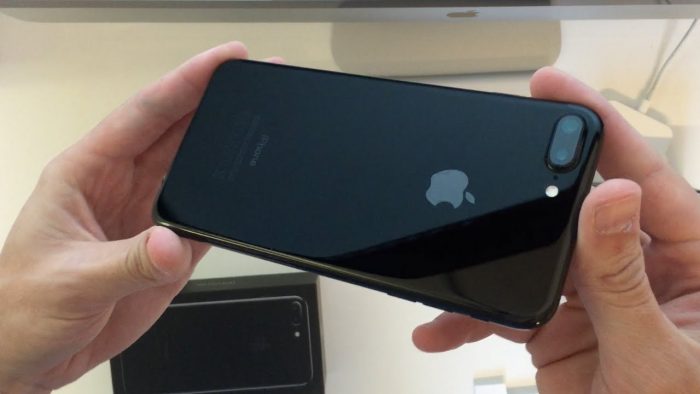 iPhone 7s